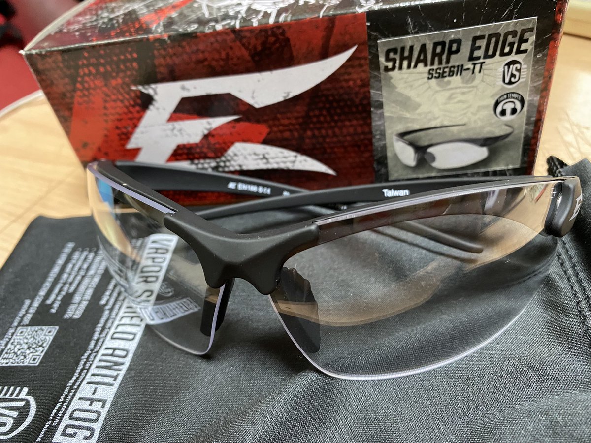 Toshi_4c's tweet photo. 下の娘から、早い��プレ分のお代を頂いたので、軍拡に😁
EDGE TACTICALさんのSHARP EDGEのクリアレンズを購入🥽
帰りに初のぼうそう家さんでお昼を食べて、パリーミキさんで頼んでおいた眼鏡を購入👓
忙しいお休みの日です😁
#EDGETACTICAL
#横浜家系らーめんぼうそう家
#パリーミキ https://t.co/GlgiRJUI2L