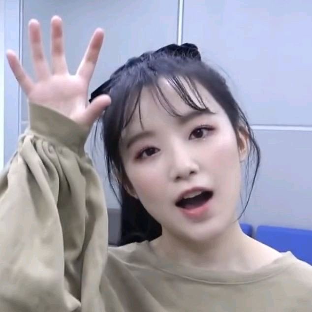 luvbptwvlvet's tweet photo. Take care of yourself sweetie <3 we love you so much and we are always here for you 💖#예늑대콜 https://t.co/AZIKpioeXC