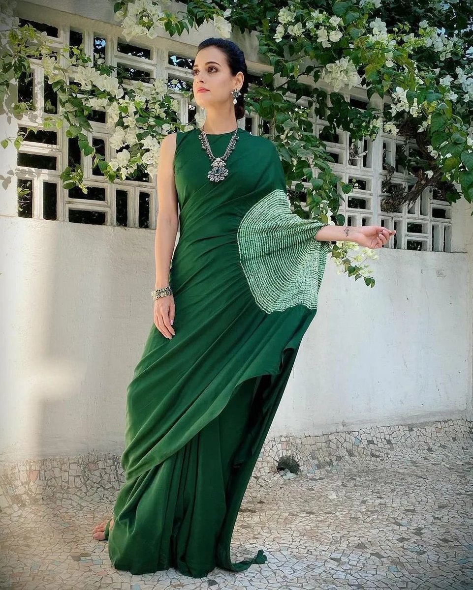 Aza_Fashions's tweet photo. Step into Spring at #AzaMumbai with a curated selection of so-now styles by India’s trendiest designers.

#studiomedium's striking and traditional pieces are here to sway you with their grace 

Head to any of the Aza Mumbai stores now 😍

#aza #azafashion #bandra #celebrity https://t.co/fur8olVa2X