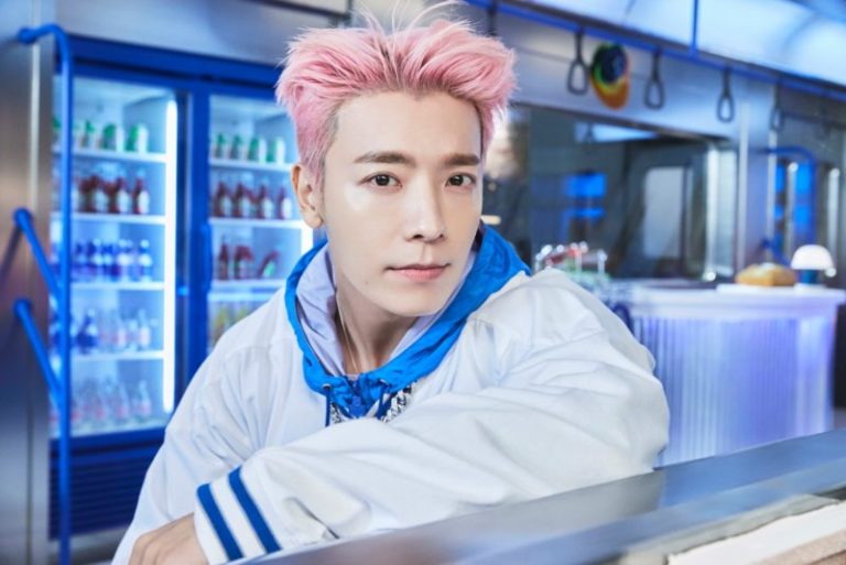 koreanindo's tweet photo. Donghae Super Junior Dipilih Sebagai Selebriti Paling Menawan yang Lahir di Tahun Macan
https://t.co/IHLRhn4Mck https://t.co/ggHkbi0fYn