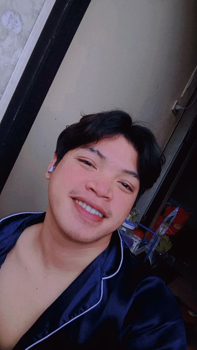 cha18_thy's tweet image. อยากมีแฟนเหมือนคนอื่่น(ចង់មានសង្សារដូចគេដែរ)