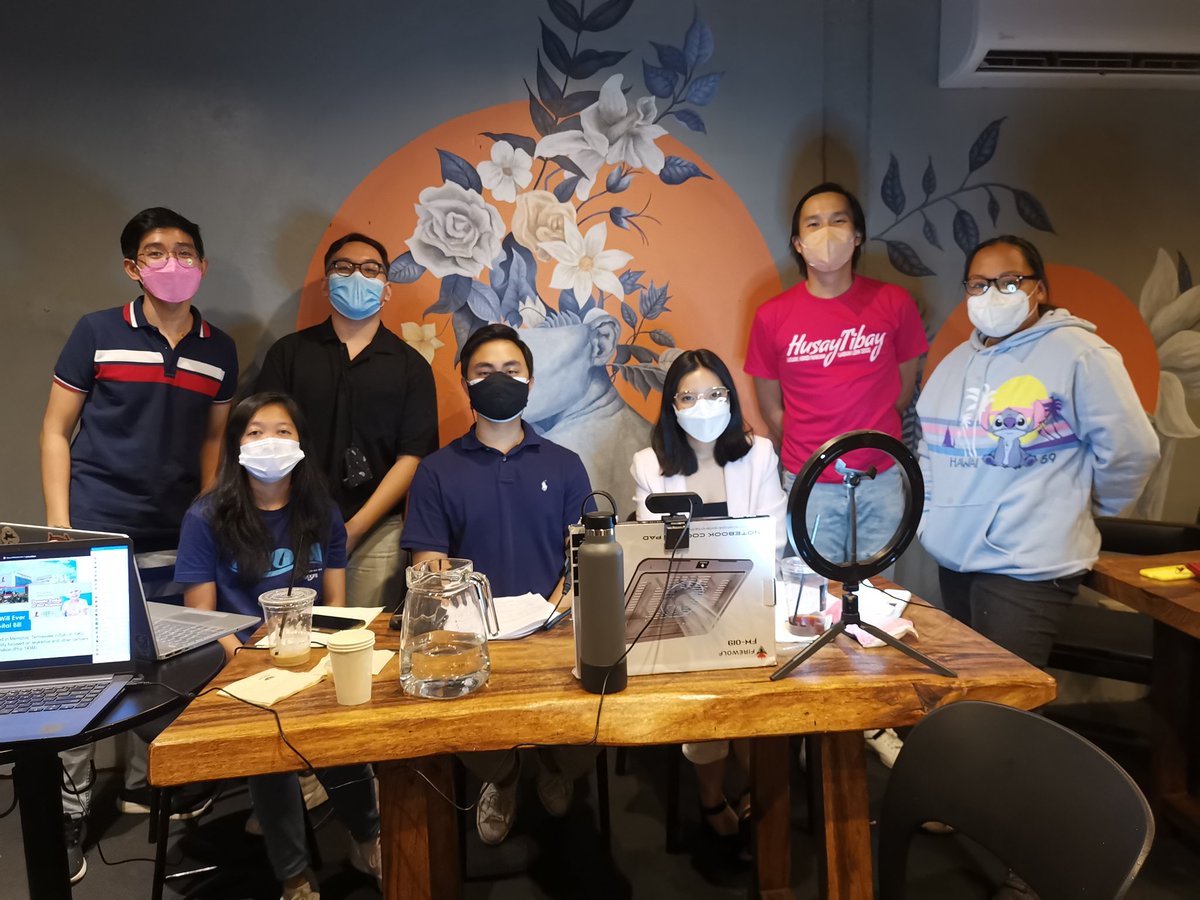 18thNCVMS's tweet photo. In case you're wondering how our messy #18thNCVMSNatCon setup looks like! #SiklabMedisinaBeterinarya https://t.co/hHjdt4W9b6
