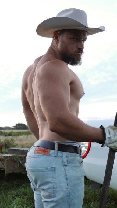 Howdy 🤠😈 https://t.co/h1MXiz9MIC<a href="/tag/bigdickproblems"class="tags"><span>#bigdickproblems</span></a>