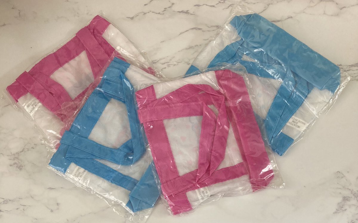 d2_vzy's tweet photo. これ、なんのグッズでしょうか…？
初めてみた。
情報がなさすぎて、わかる方いらっしゃいますか？

#ラブandベリー
#ラブアンドベリー
#オシャレ魔女ラブandベリー
#ラブベリ
#ラブANDベリー
#ラブベリカード
#loveandberry
#LOVEANDBERRY
#FASHIONABLEWHICH https://t.co/AkazGuhodA