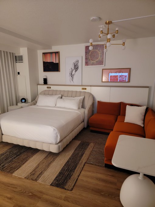 Well I am in Vegas again the first time since Covid started, so sad for hard rock to be gone, hard cock