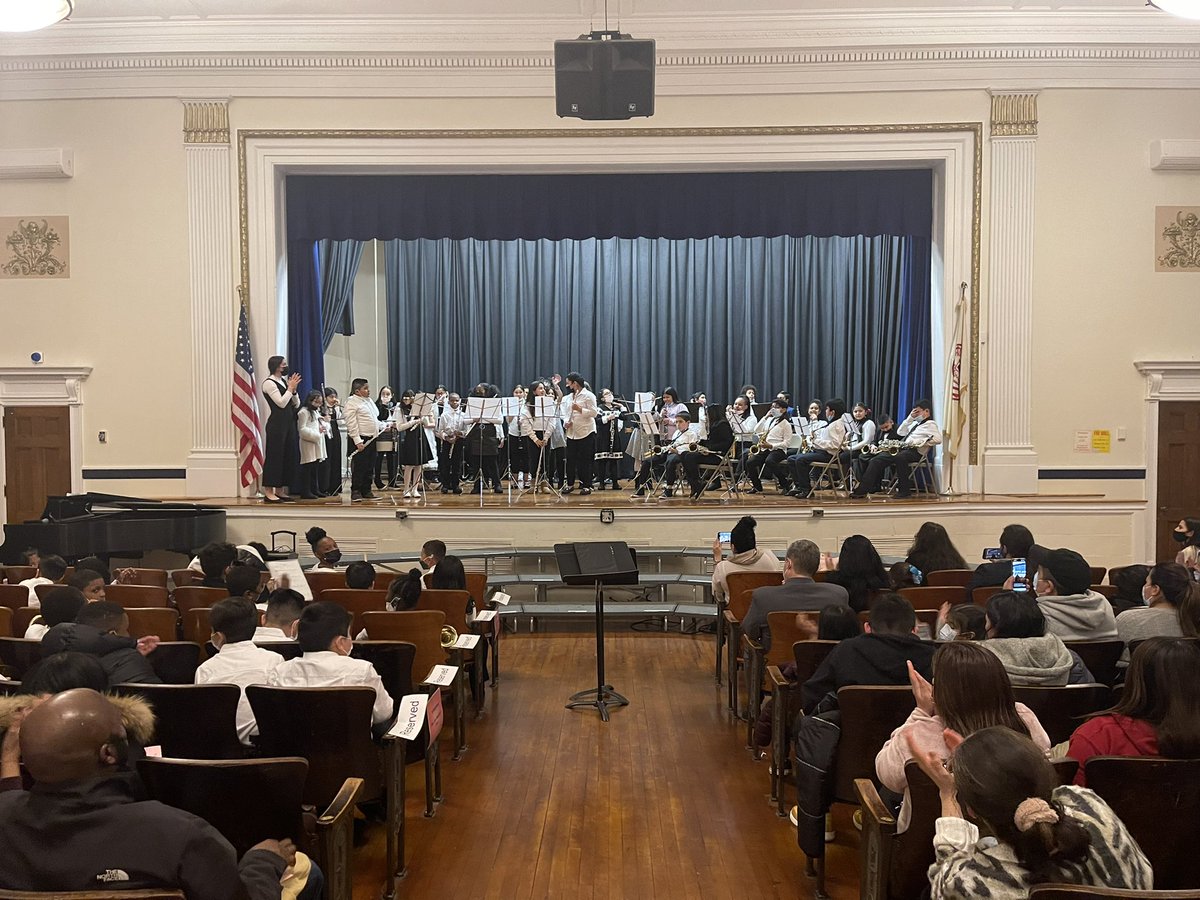 Fairmount School’s Band &amp; Glee Club put on an amazing performance at the Winter Concert.   
#FairmountStrong
#CometStrong 
#CometPride