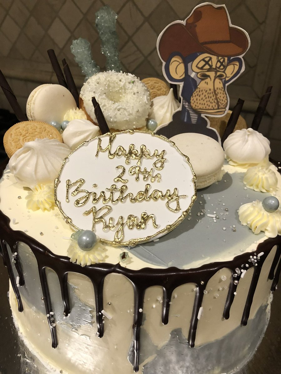 itsryanmandel's tweet photo. @LordTJCrypto our @BoredApeYC #3558 made its way onto my cake for my birthday. @BoredApeYC community let’s see how strong the community is. I miss my deathbot #7897 but this will do! #apefollowape #BAYC https://t.co/xWiYoFmvrS