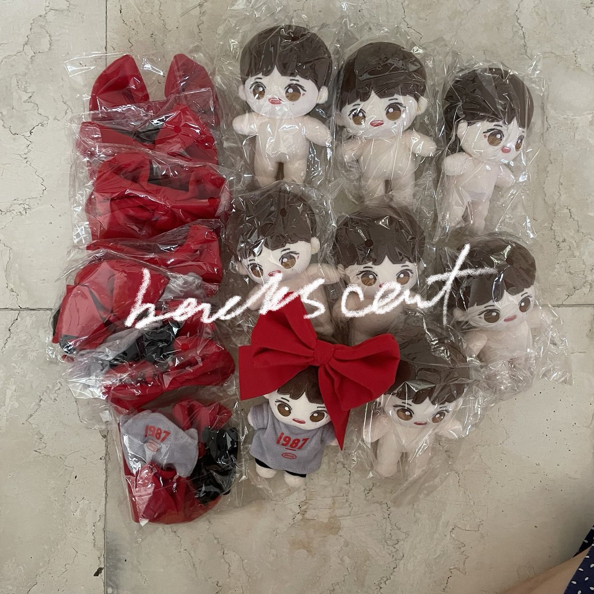 baekscart's tweet photo. — #baekscartUD
moonbao dolls have arrived at my address, already sent dms to buyers. thank you! https://t.co/xyNvXzR6qL