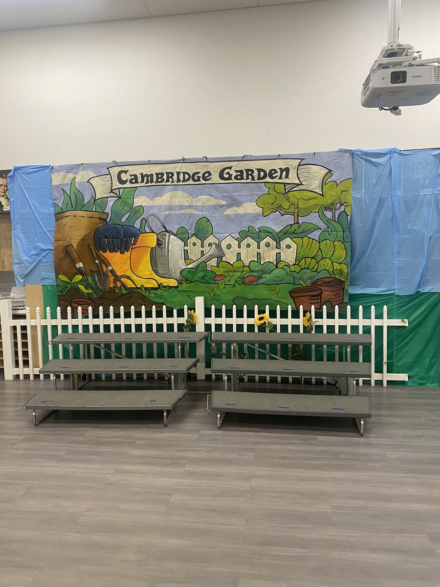 Gosh! Such an adorable backdrop, amazing kiddos (of course!) AND we were able to have fabulous parents helping us today! What an awesome day to be a MULE! <a href="/AHISD/">Alamo Heights ISD</a> <a href="/Cambridge_AH/">🐴Cambridge Elementary AH</a>