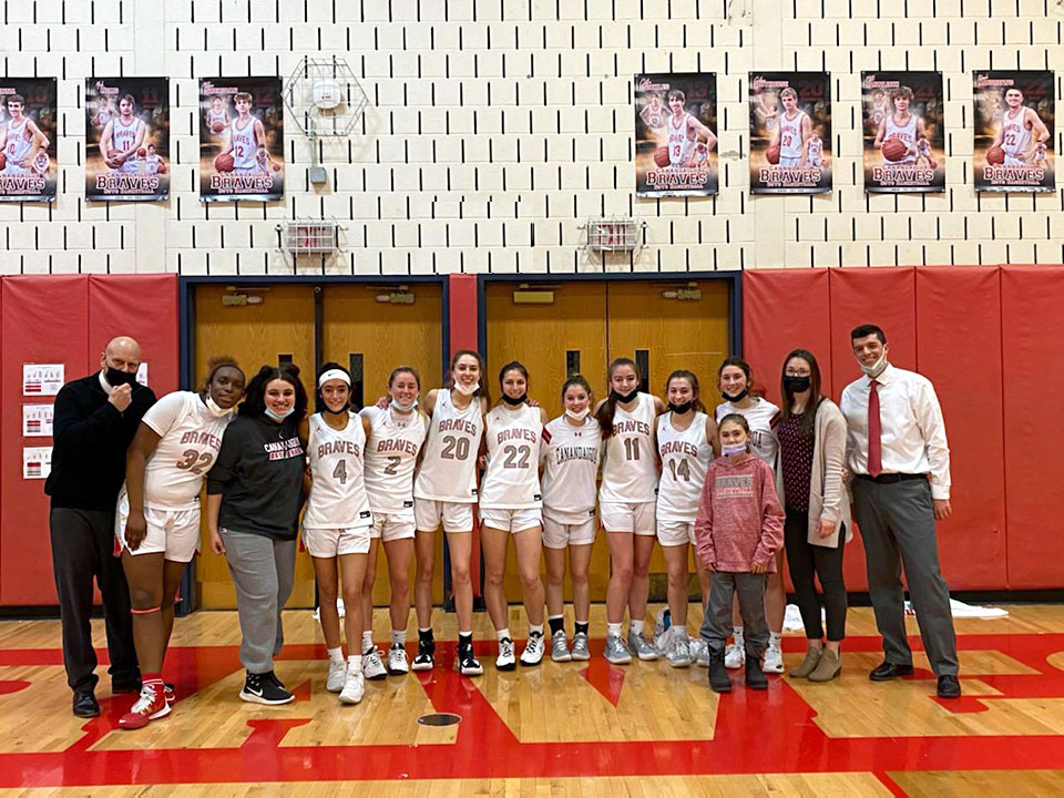 CA Girl’s basketball finished their regular season undefeated in League play for the 2nd year in a row. 19-1 record ranks them currently #4 in NYS Class A and will be the #2 seed going into Sectionals. Congrats to Abbey Herod (2022) and Liv Schorr (2023)#Multisportathletes