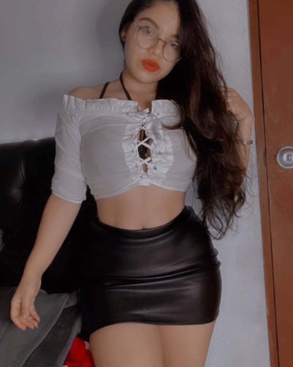 allisweet6's tweet photo. Bonita noche 🍷😈 https://t.co/qCDw2Rio1v