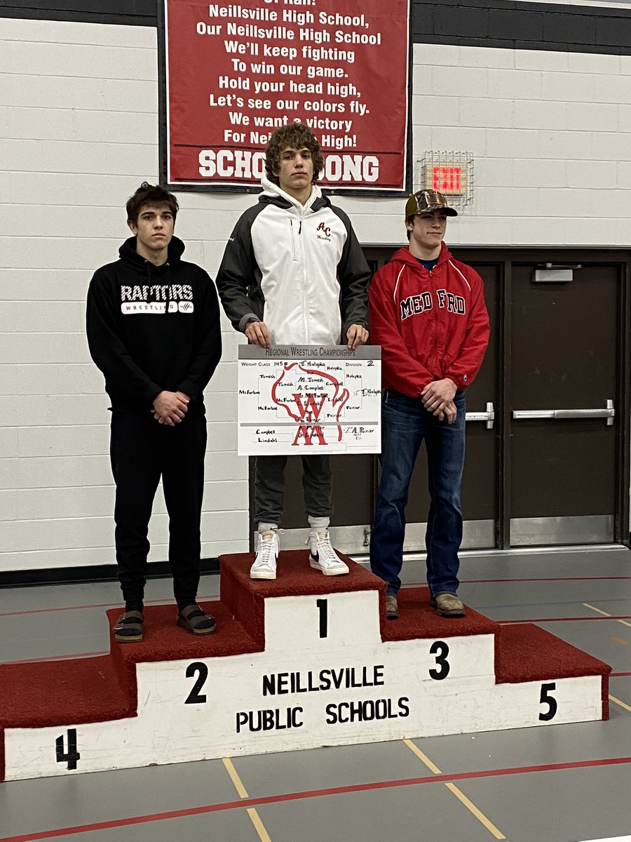 tanner71333150's tweet photo. regionals champ #wisconsinwrestling #regionalschamp https://t.co/DpbepASw60