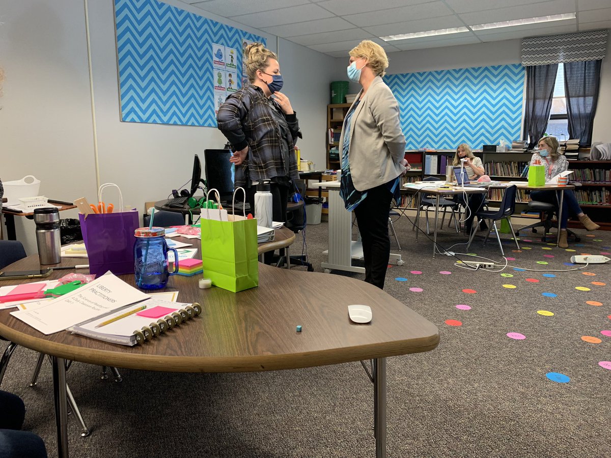 ASaywers18's tweet photo. We had a great day learning from @BainStaci about the Science of Reading with our K-5 teachers! https://t.co/m2hEGGiIMe