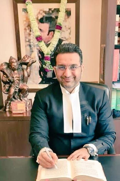 शुभ जन्मदिन!!
बेहद प्रखर वक्ता विरोधियों के अपनी डिबेट मे छक्के छुड़ाने वाले बड़े भाई भाजपा के राष्ट्रीय प्रवक्ता श्री <a href="/gauravbh/">Gaurav Bhatia</a> जी आपको जन्मदिन की हार्दिक बधाई एवं शुभकामनाएं
अल्लाह पाक से आपके अच्छे स्वास्थ्य एवं दीर्घायु जीवन की कामना करता हूँ!