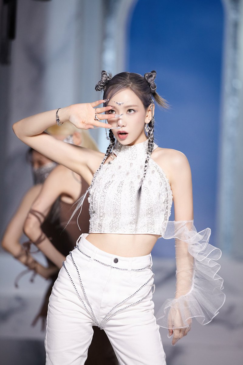 ʜᴏᴛ ᴛᴀᴇʏᴇᴏɴ (@hottaeyeon) on Twitter photo 