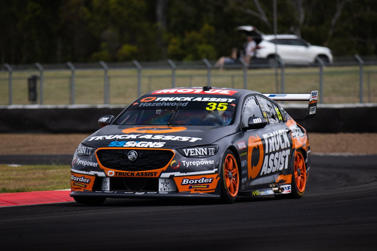 speedcafe's tweet photo. Back to work at @QldRaceway 🙌

FULL GALLERY:
📸➡️ https://t.co/wyRdgrcKaM https://t.co/PaKeLFpKRz