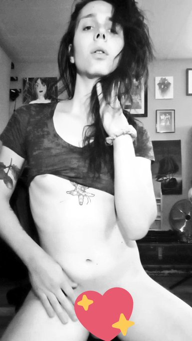 "Use your teeth and your mouth to calm me down..." 👄👅💦  https://t.co/tIfP40Gwm1 https://t.co/1vS0vKY<a href="/tag/chaoticneutral"class="tags"><span>#chaoticneutral</span></a>