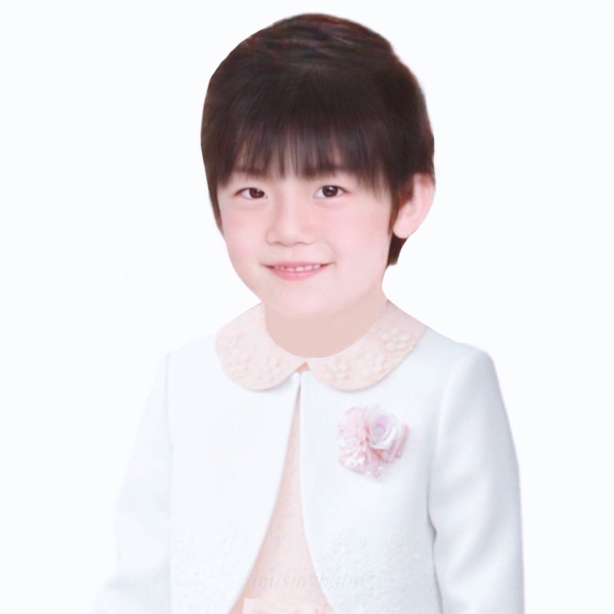 ลุกมาแต่งตัวแต่เช้าเบย น้องน่ารักยาง วันนิจะไปเท่วแหนะ