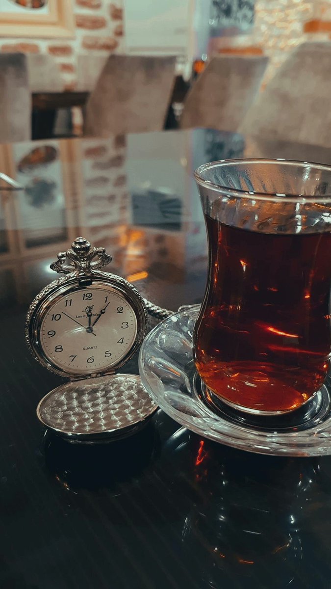 ..İyi ki geçiyorsun zaman.
Ya acının en derinime işlediği bir anda donsaydın? 
         Hz. Mevlâna