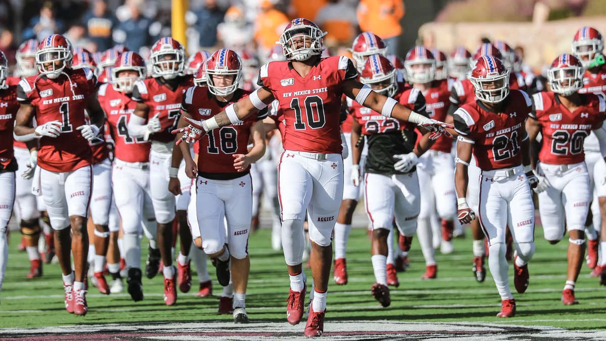 iosefa_tapeni's tweet photo. Truly blessed to say that I’ve received my second D1 scholarship from New Mexico State ! #Aggies @_CoachSid https://t.co/kJv8zUGTZE