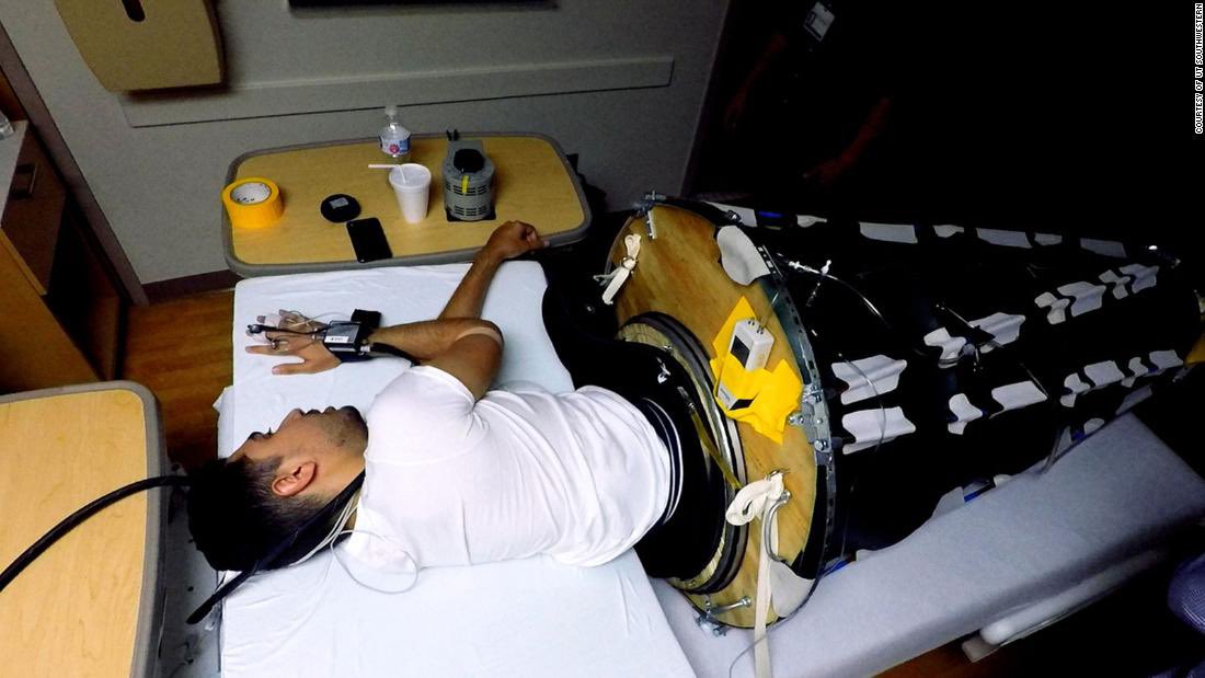 Varun Malik (@dr_varunmalik) on Twitter photo Another utility for Lower Body Negative Pressure @ UCLA <a href="/dgsomucla/">David Geffen School of Medicine at UCLA</a> - Astronaut “sleeping bags”! amp.cnn.com/cnn/2021/12/09… Another utility for Lower Body Negative Pressure @ UCLA <a href="/dgsomucla/">David Geffen School of Medicine at UCLA</a> - Astronaut “sleeping bags”! amp.cnn.com/cnn/2021/12/09…