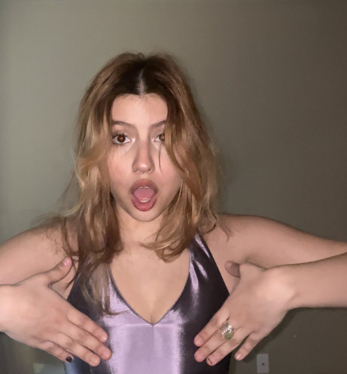 kimfranluna's tweet image. luna