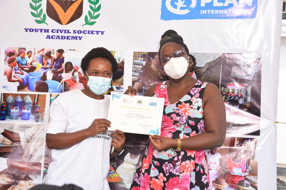 SanyuFor's tweet photo. We are passionate about developing young leaders especially girls to influence positive social change in our community. SARI is grateful to be part of a growth space at YADNET youth CSOs Academy. #youthinleadership, #SARI, #YADNET, #Equalopportunities. https://t.co/hyLj2G4q9A