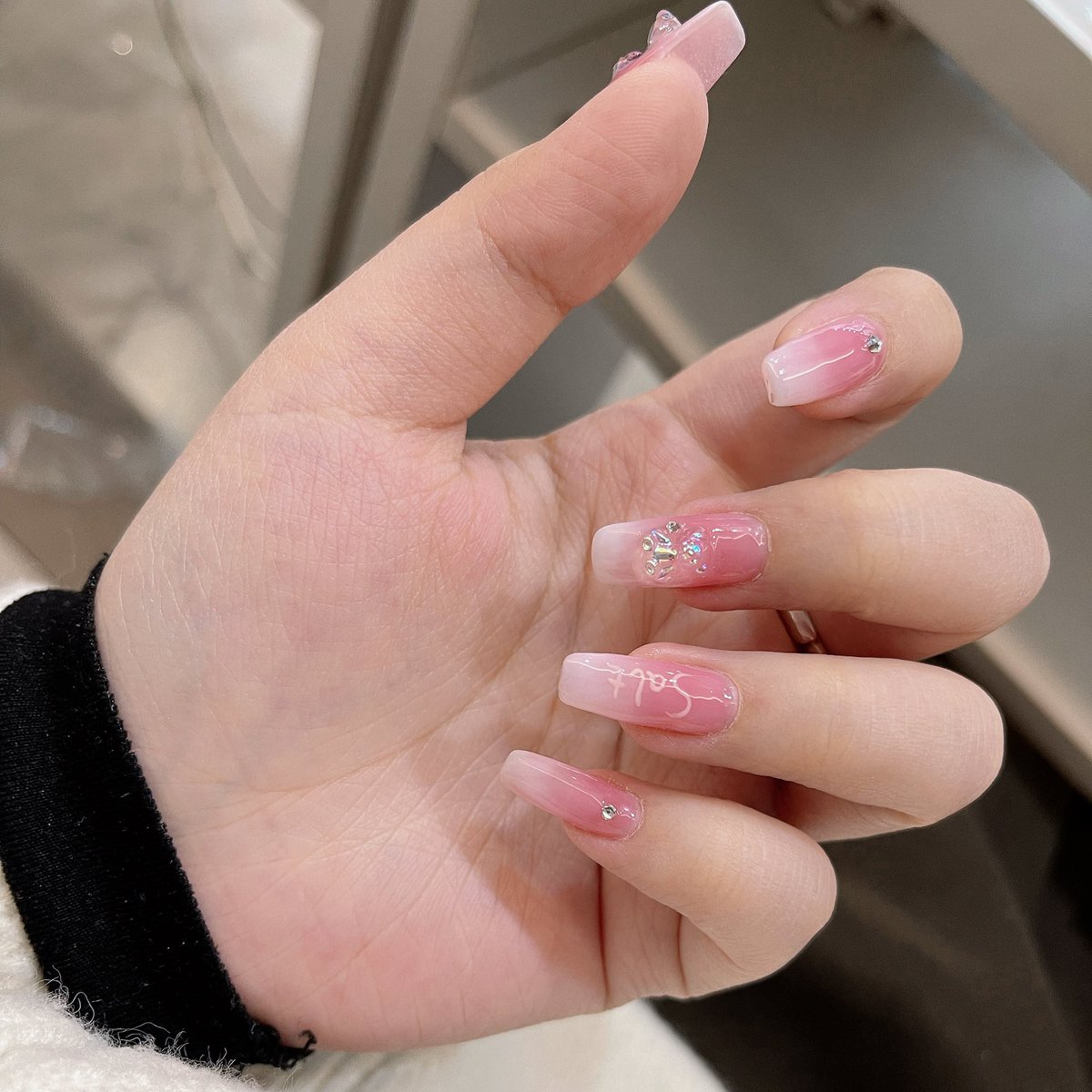 本美甲爱好者

“当然是要把你的名字写在无名指上啊” https://t.co/L0fX6rIIEj