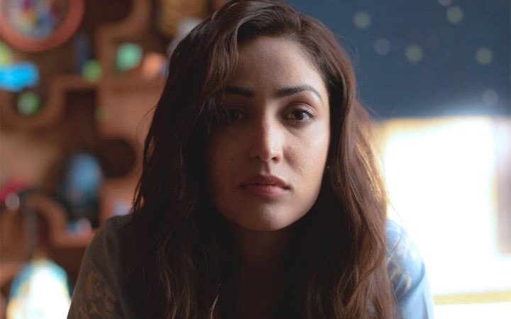 BollyHungama (@bollyhungama) on Twitter photo A Thursday Movie Review: सस्पेंस और रोमांच जगाने में कामयाब होती है ए थर्सडे, सरप्राइज पैकेज है यामी गौतम धर ।
रेटिंग : 4/5 स्टार्स
#ATHURSDAYReview #ATHURSDAY <a href="/yamigautam/">Yami Gautam Dhar</a> <a href="/atul_kulkarni/">atul kulkarni</a> <a href="/NehaDhupia/">Neha Dhupia</a> <a href="/karanvirsharma9/">Karanvir Sharma</a> <a href="/RonnieScrewvala/">Ronnie Screwvala</a> #YamiGautam
LINK: bollywoodhungama.com/hindi/review/m… A Thursday Movie Review: सस्पेंस और रोमांच जगाने में कामयाब होती है ए थर्सडे, सरप्राइज पैकेज है यामी गौतम धर ।
रेटिंग : 4/5 स्टार्स
#ATHURSDAYReview #ATHURSDAY <a href="/yamigautam/">Yami Gautam Dhar</a> <a href="/atul_kulkarni/">atul kulkarni</a> <a href="/NehaDhupia/">Neha Dhupia</a> <a href="/karanvirsharma9/">Karanvir Sharma</a> <a href="/RonnieScrewvala/">Ronnie Screwvala</a> #YamiGautam
LINK: bollywoodhungama.com/hindi/review/m…
