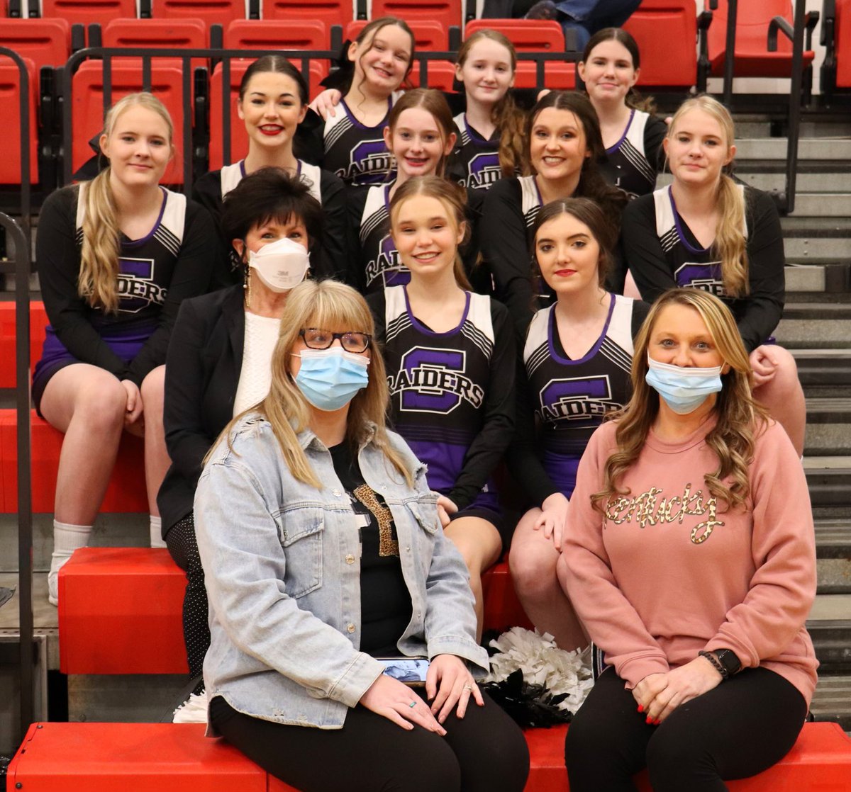 AnnaWShepherd's tweet photo. Congratulations on a great job at @SchoolsFloyd Cheer and Dance Competition 2022, cheer teams! You each were amazing! #FloydCountyProud https://t.co/8uAl1hLDP7