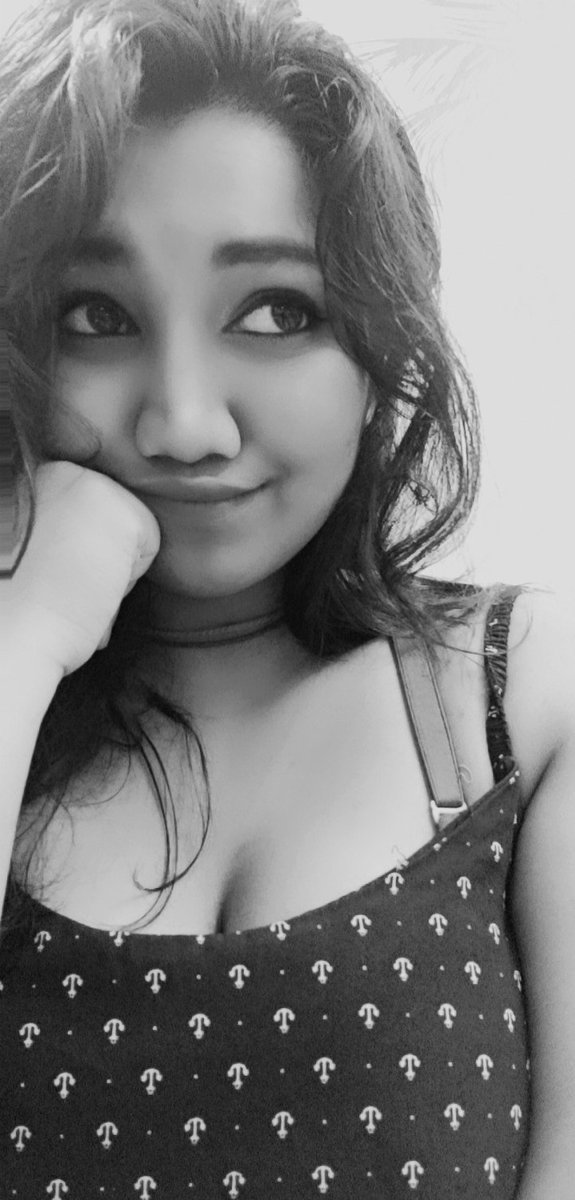 mee_shipra's tweet photo. Smiling to your thoughts🤍 https://t.co/aUpFC0ldjj
