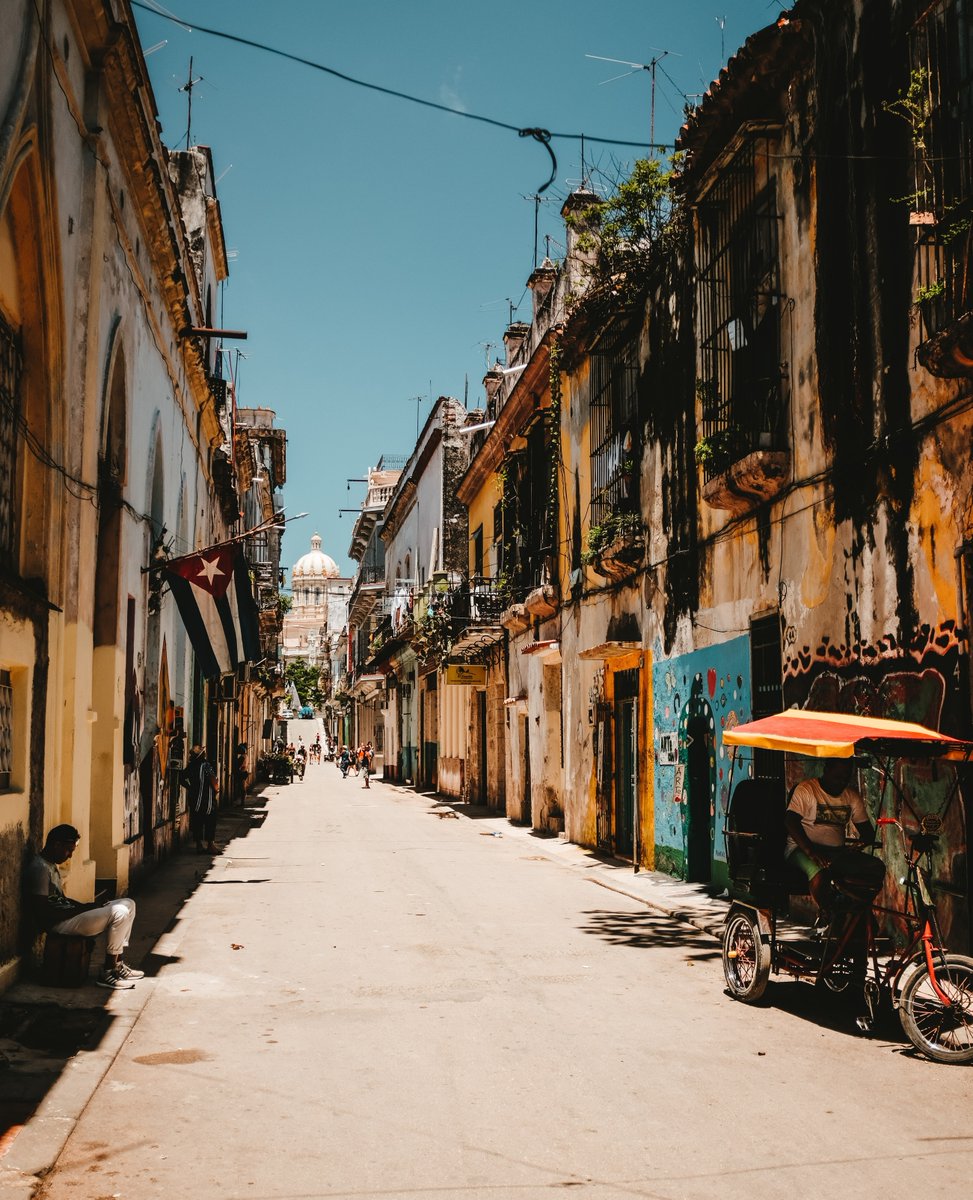 La Habana Vieja (Old Havana), declared a World Heritage Site by UNESCO in 1982, is the historic center of the city of Havana. 

What are you waiting for to Visit?

📸@valentinsteph

#Cubatravel #havana #lahabana #habana #Cubalculture #Cuban #beautifulcuba #cubanart #visitcuba