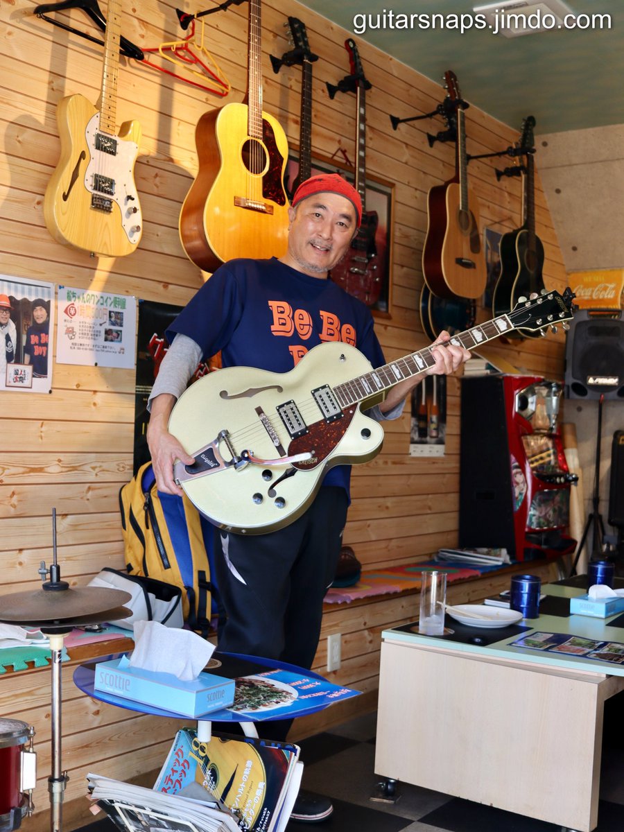 guitarsnaps's tweet photo. [no.]1477
[name] #山田健 さん
[group] #gelmo
[brand] #GRETSCH
[model] #G2410Streamliner
[place] #南摂津 #BeBeBoy
撮影 : 2020年10月

#guitar #ギタースナップス #guitarsnaps #ギタスナフェス #ふれあい緑地 https://t.co/tC0MInADEP