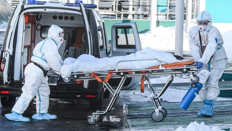 Коронавирус умер человек в россии. Госпитализация пациента. Человека госпитализируют.