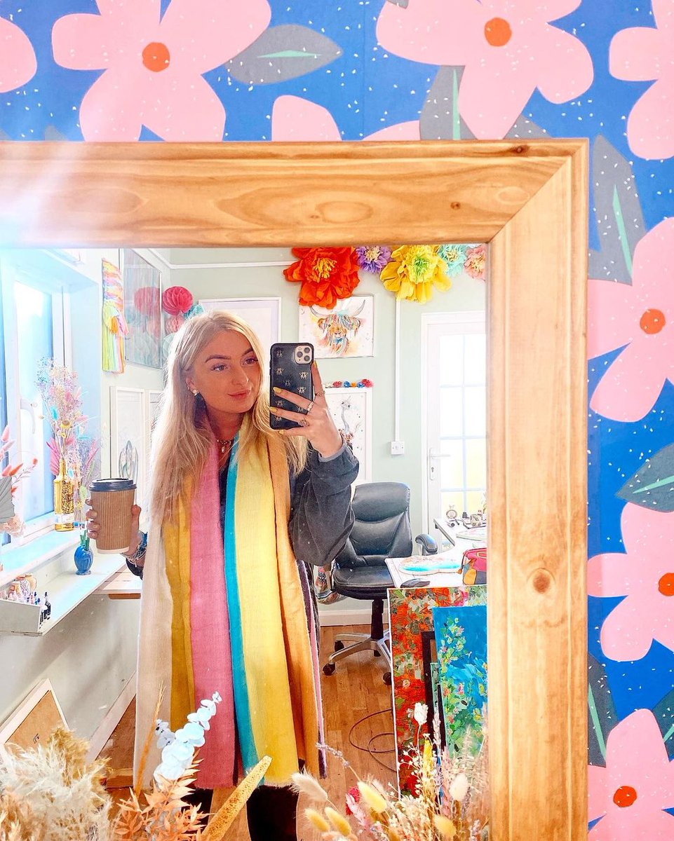 We spy a Neon Sheep phone case 👀 Ultimate interior goals from @lillyswatercolours 😍