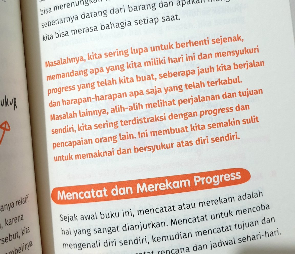 puty's tweet photo. Berhubung ilmu saya nggak sampe untuk bikin buku keren kaya Adam Grant (wow patokannya ๐คฃ), jadi ya udah sementara misinya bikin buku yang ramah & relate untuk Buibu tapi ada insight baru + sesuatu yang bisa dipraktekin ๐ค๐ค
#EmpoweredME https://t.co/lXOjkBd3LQ