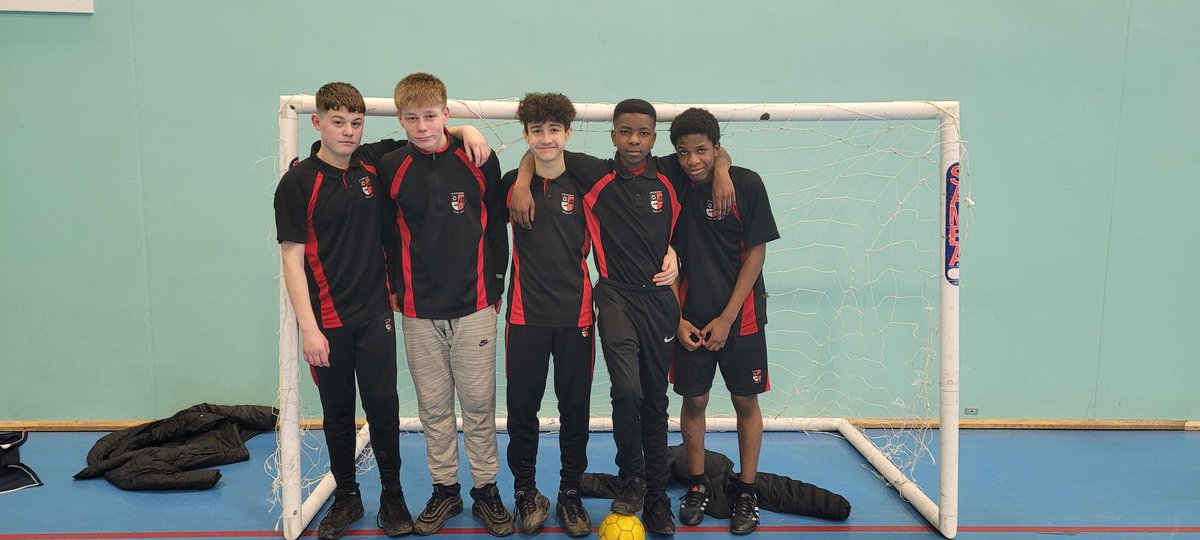 GospelOakPE's tweet photo. HANDBALL RESULT 🏐🥅

Despite only having 5 players, our U15 boys Handball team competed brilliantly &amp; finished 4th in the Sandwell North competition. 

Thank you to @HollyLodge_PE for a brilliant event!

PotT: Gavin

@sandwell_games @CRSTrust @Gospel_Oak_ #TeamGOS #GOSGuys https://t.co/P6ePOqKXUG