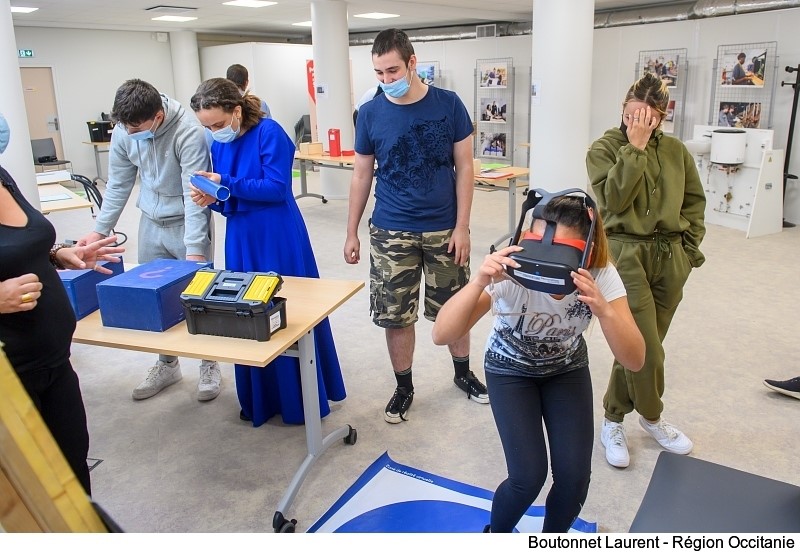 Les Maisons de l'Orientation : le #ServicePublic régional pour construire son #ParcoursProfessionnel en #Occitanie 👍

Info #métiers, #orientation, #reconversion, #VAE... 
Des lieux d'accueil pour tous les publics !

➡️ laregion.fr/maisons-orient…