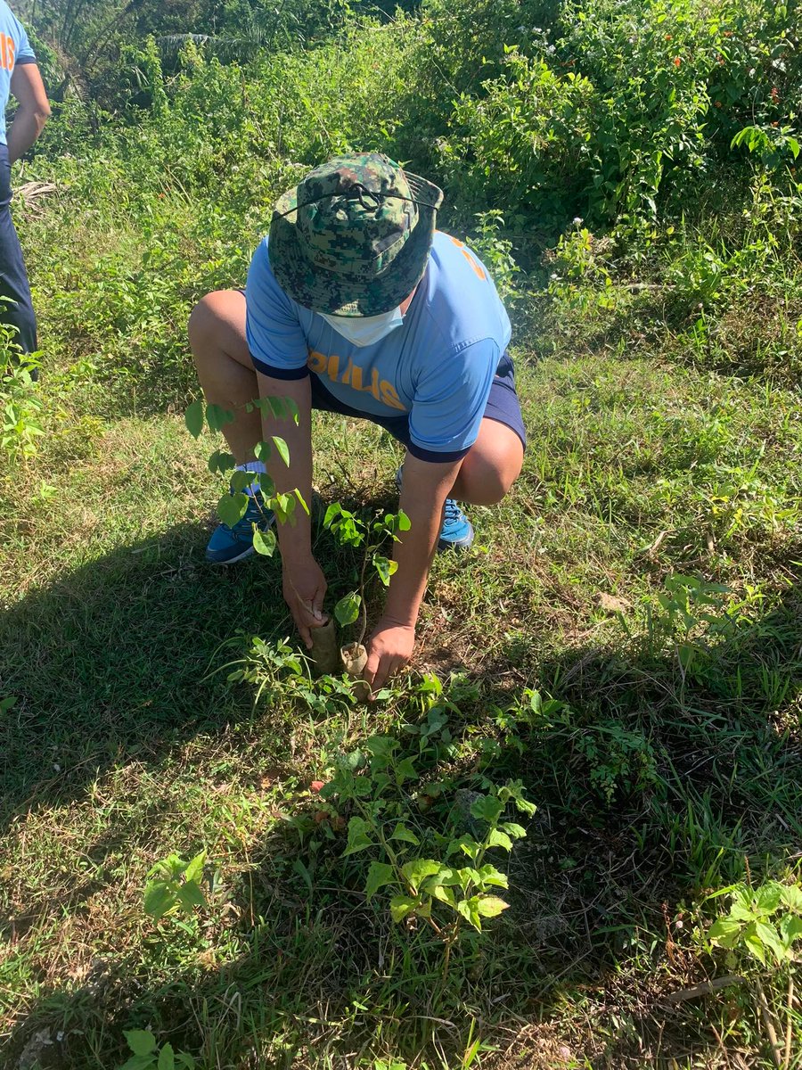 rstu7's tweet photo. On February 16, 2022 at about 2:00 PM, personnel of this unit under the supervision of PCOL PERCIVAL R ZORRILLA, Chief RSTU7 conducted Tree Planting at Brgy. Tubod-Dugoan, Dumanjug, Cebu. https://t.co/NC1qsDWc6u