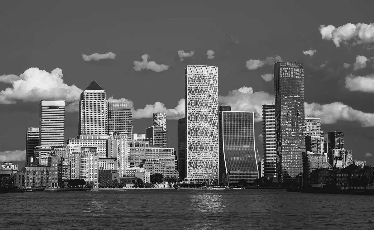 quantnetwork's tweet photo. We have launched the first of a series of online courses with @KingsCollegeLon to help the millions of developers worldwide without specialist #blockchain knowledge create applications and serve a market expected to be worth $39.7bn by 2025.

Learn more: https://t.co/JNN8MxKVHI https://t.co/qW57CqpAgZ