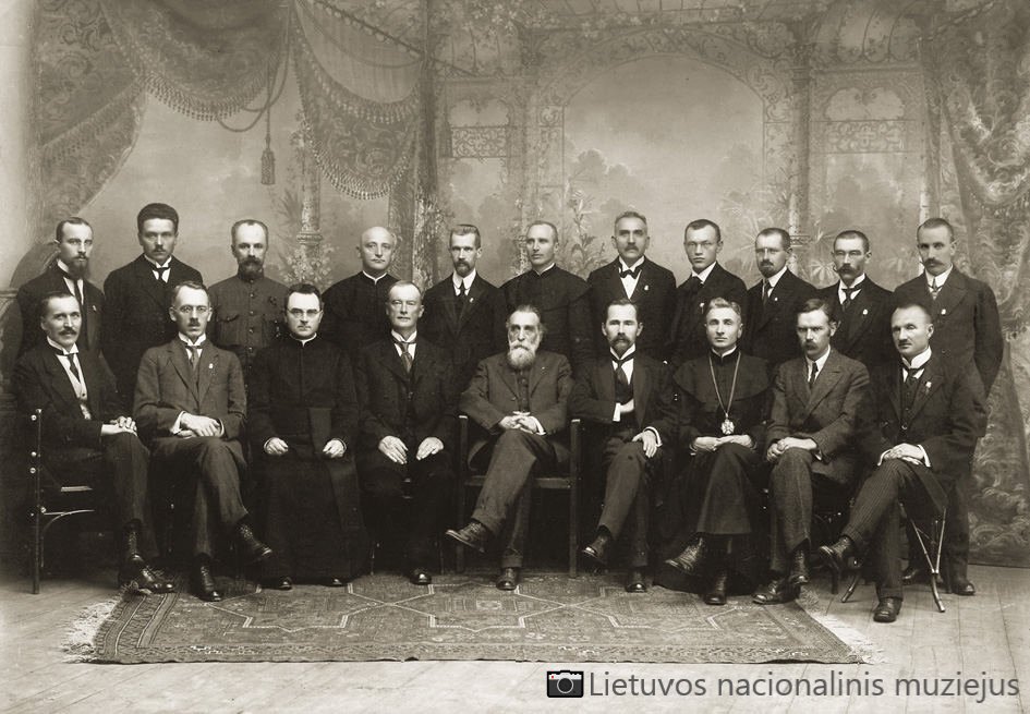 CanadaLithuania's tweet photo. 104 y's ago 20 Lithuanians signed the Act of Independence making today the #StateRestorationDay. @CanadaLithuania congratulates 🇱🇹 on this important anniversary and look forward to more cooperation in policy, diplomacy, trade & investment, defence & security in the years to come! https://t.co/DJv0FJKSCC