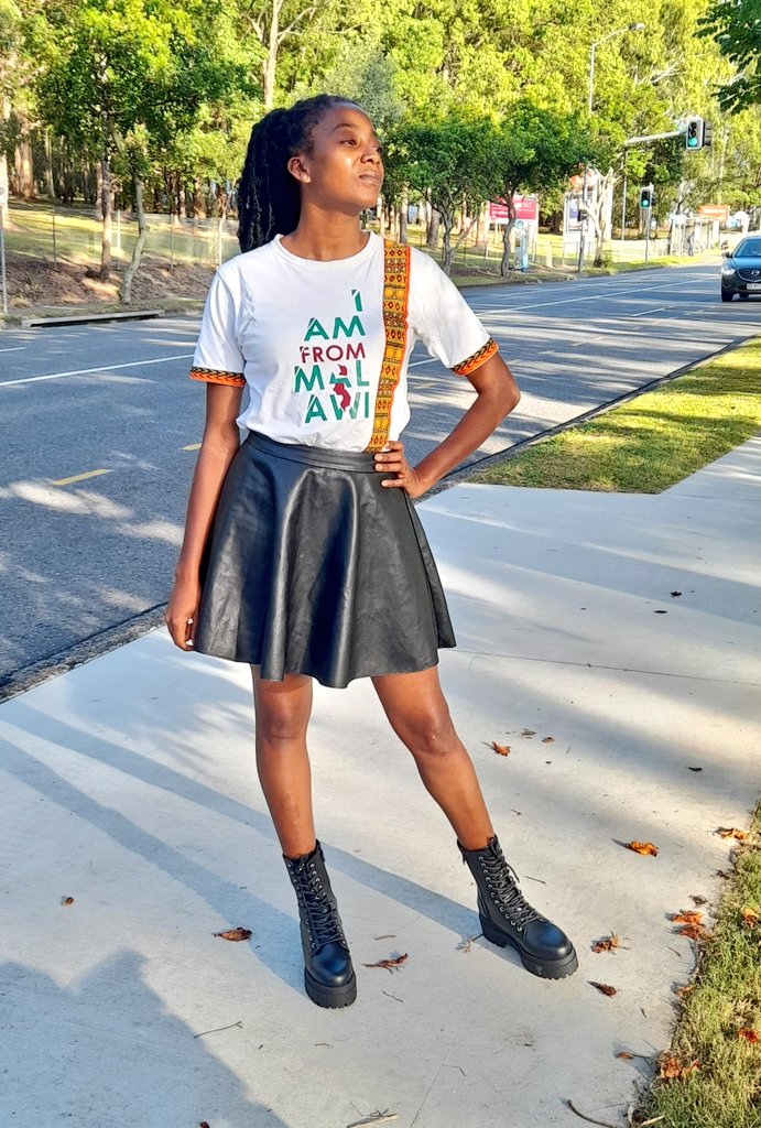 Maureen_Milanzi's tweet image. Back to school #fashionstudent representing 265🇲🇼