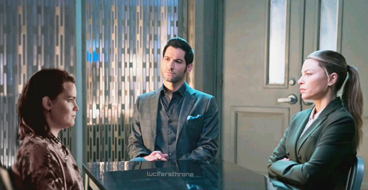 “rory, when we said you can protect yourself using your wings. we didn't mean you will use it in front of your friends to protect yourself from rain??? honey, there's an umbrella for a reason”