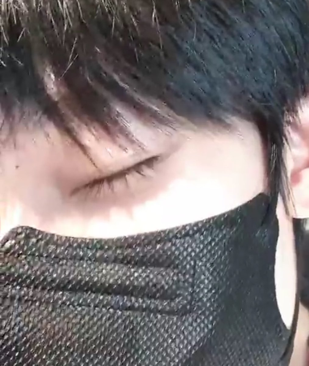 filmksw's tweet photo. his eyelashes… https://t.co/z4dCJFnlAg