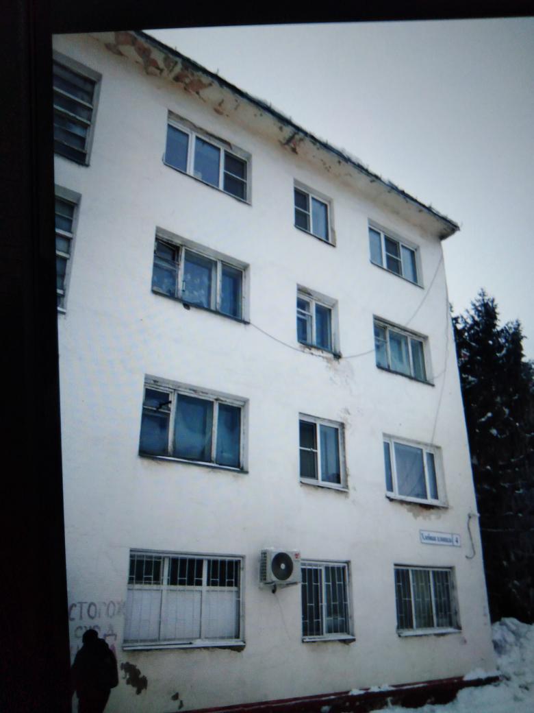 Работы по очистке кровли и придомовой территории по адресу: Хлебная площадь, 4 выполнены