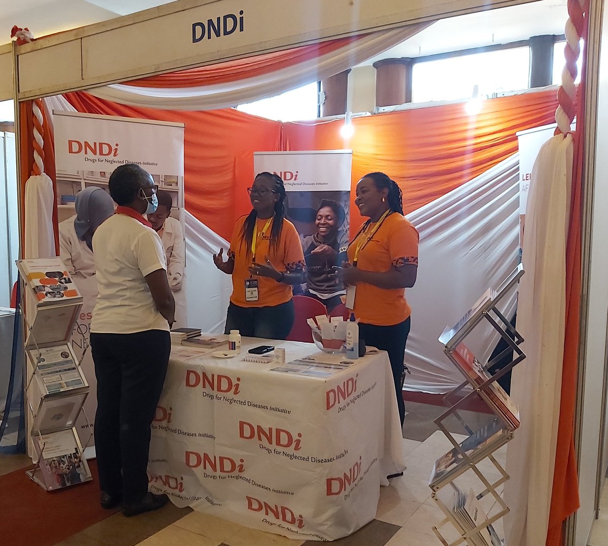 EADirectorDNDi's tweet photo. Are you at the #KASHConference2022?
Visit our booth and learn about the new treatments, ongoing clinical trials, new disease areas we are exploring and so much more of our work in improving the lives of those affected by neglected tropical diseases #NTDs #BestScienceforAll https://t.co/7dxPibcQlK