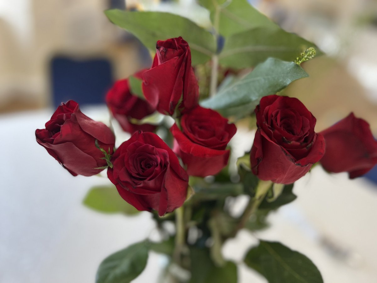 MinersCdc's tweet photo. Going to be another wonderful day! Everyone busy with the prep for meals #MMWCDC #Moorends “Working together to make a difference”. Thank you to @FareShareYorks @Tesco #Edenthorpe for the 🌹🌹🥀🥀#Volunteers ❤️👏🏻 @MyDoncaster @MayorRos @Ed_Miliband https://t.co/Ls84UZVS5h