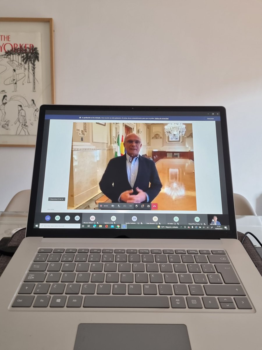 Sr_JOF's tweet photo. Muy completo el encuentro virtual con medios de @MSCCrucerosESP para hablar de 2022, proyectos de futuro de esta naviera y las del grupo MSC, además de las intervenciones de los presidentes del @portdebarcelona, @PuertoAlicante, @malagaport y @puertodecadiz. https://t.co/vNPJfOuaoV
