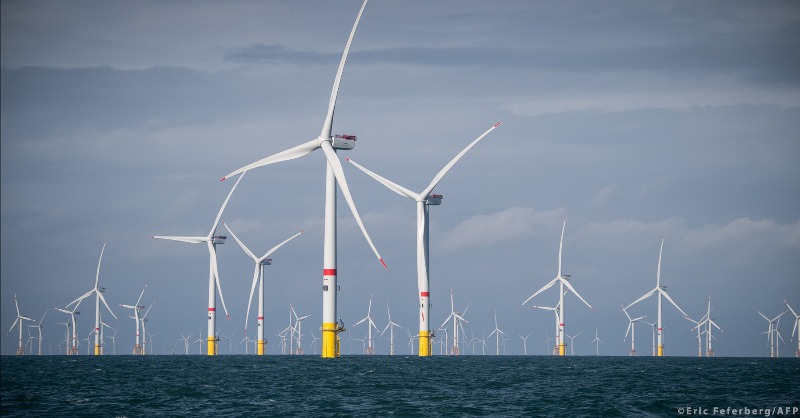 Europarl_EN's tweet photo. MEPs set out recommendations on how to deploy offshore wind more quickly in a report adopted today ↓