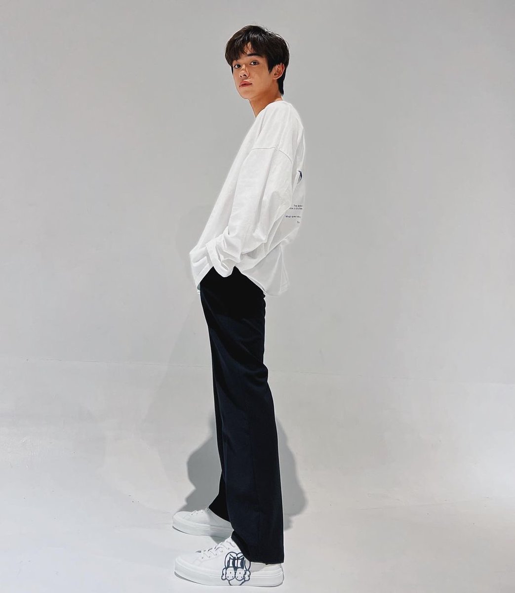 TNTTRINITYINA's tweet photo. [IG] 220216 thirdd update

hi 👀 #GivenchySpring22

https://t.co/J3tFhalWhD
#TRINITY_TNT #ThirdLapat @TRINITY_TNT_OFC https://t.co/doUI3Y9LIk